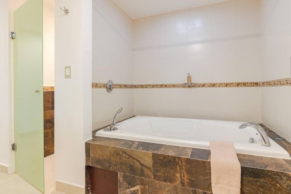 Encantadora Suite Super Amplia En Colibri Playa Del Carmen Eksteriør billede